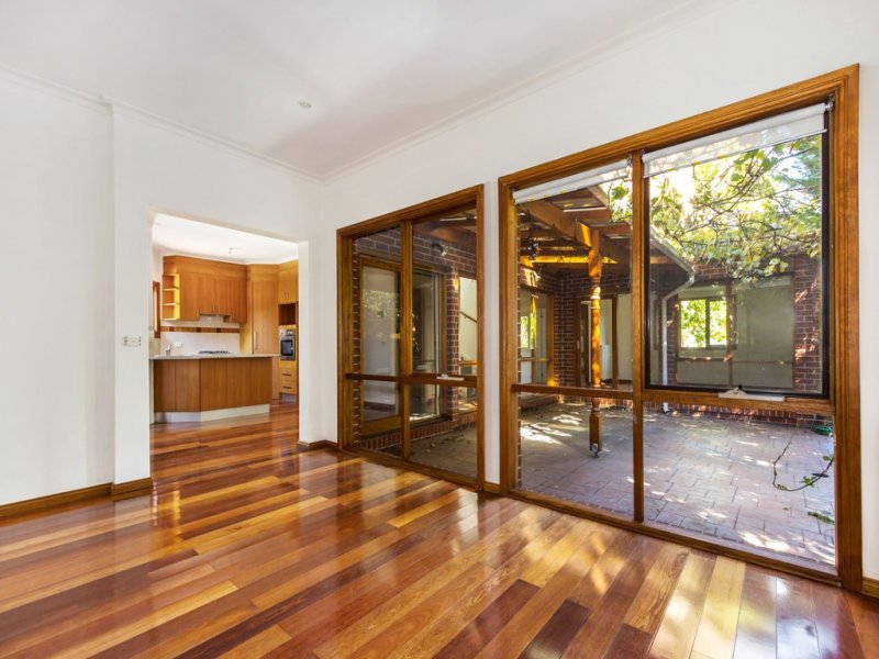 1/26 Montpellier Road, Burwood image 3