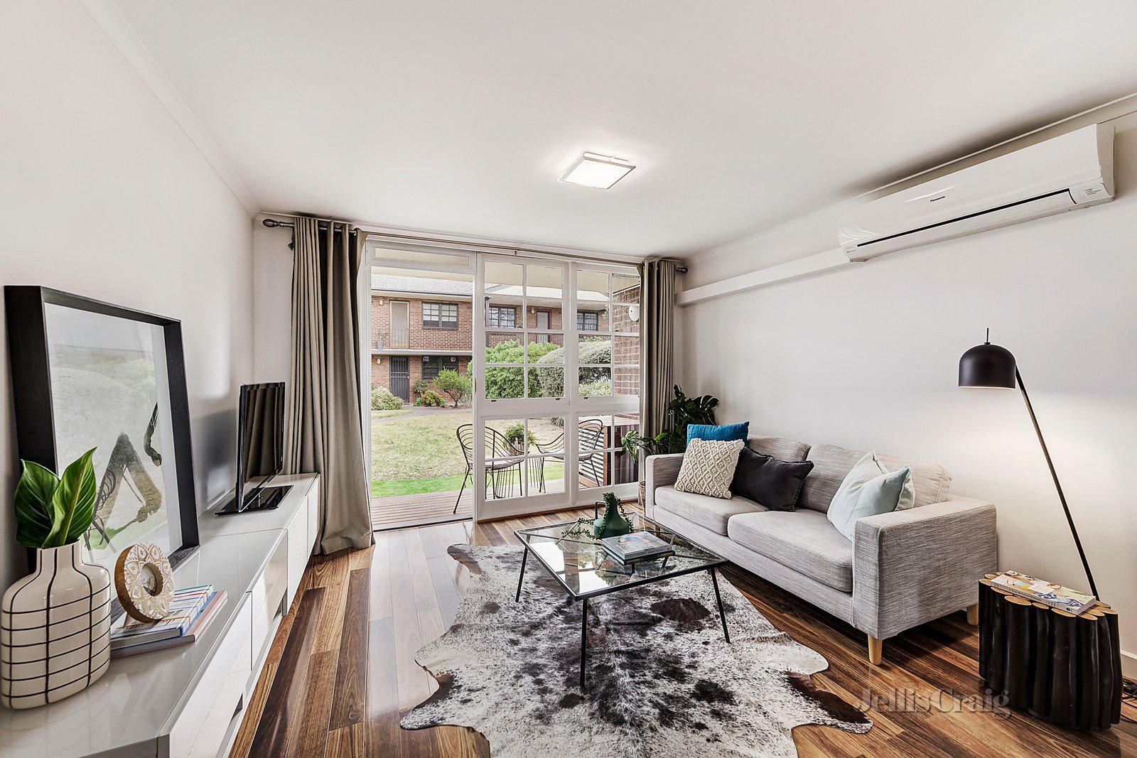 1/26 Pearson Street, Brighton image 1