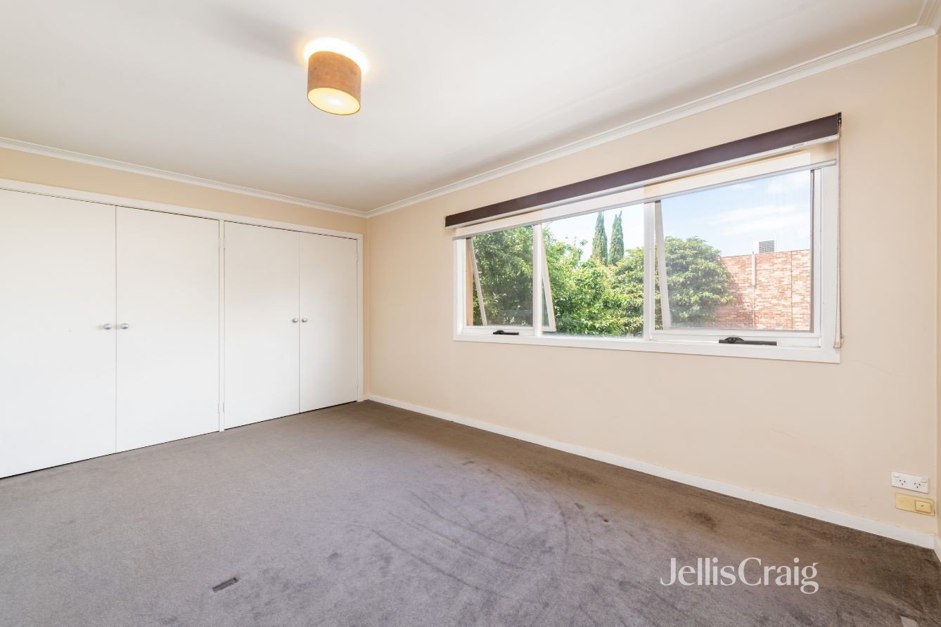 126 Stewart Street, Brunswick image 4