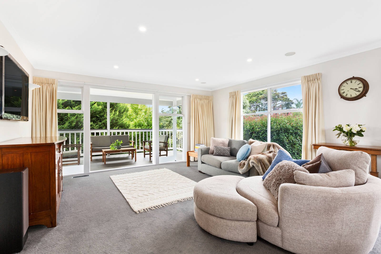 Property Gallery Thumbnail 2