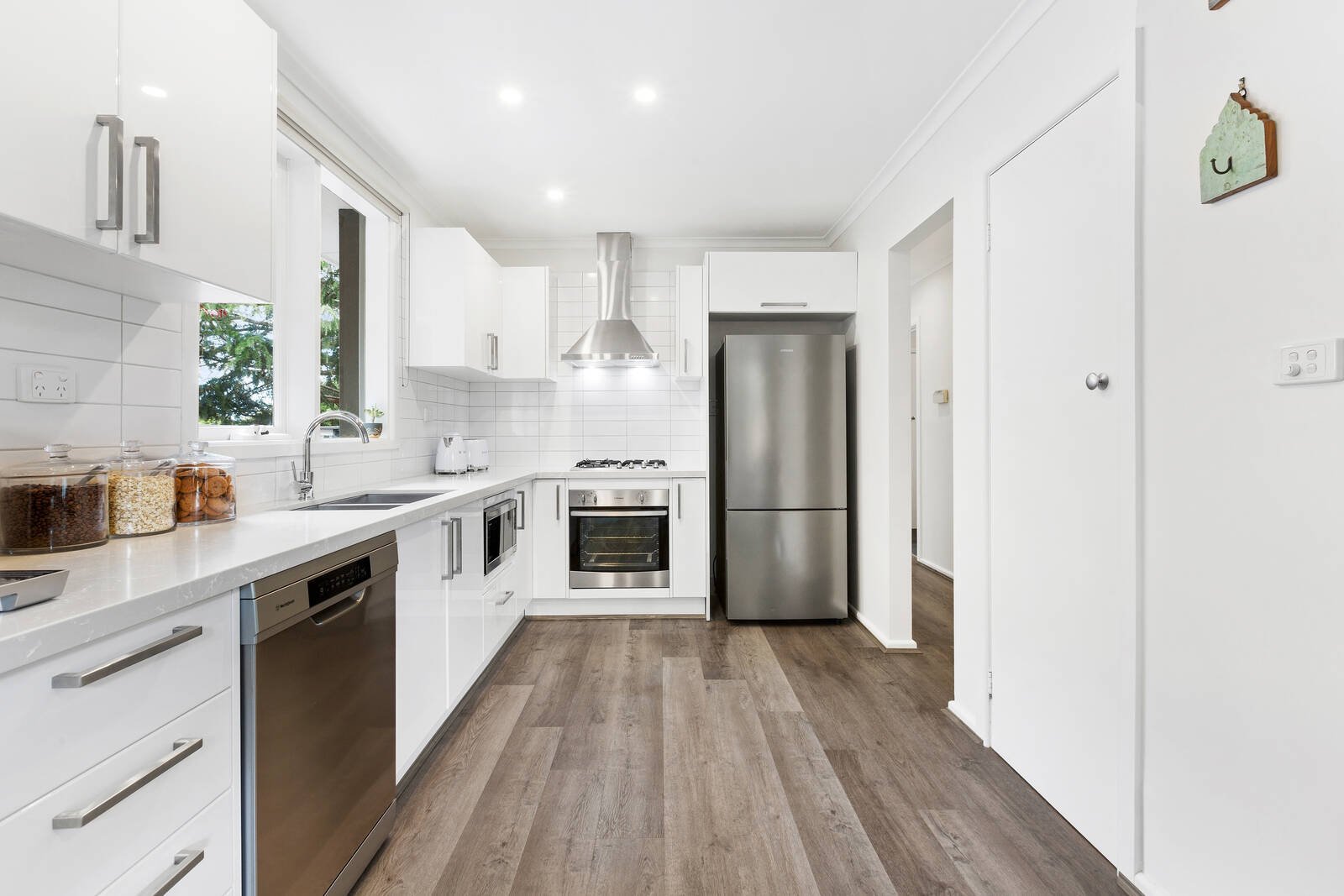 Property Gallery Thumbnail 3