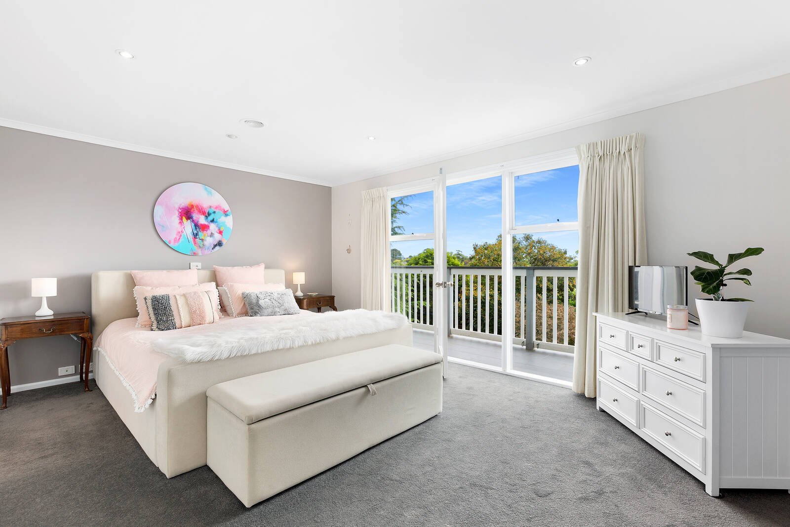 Property Gallery Thumbnail 8