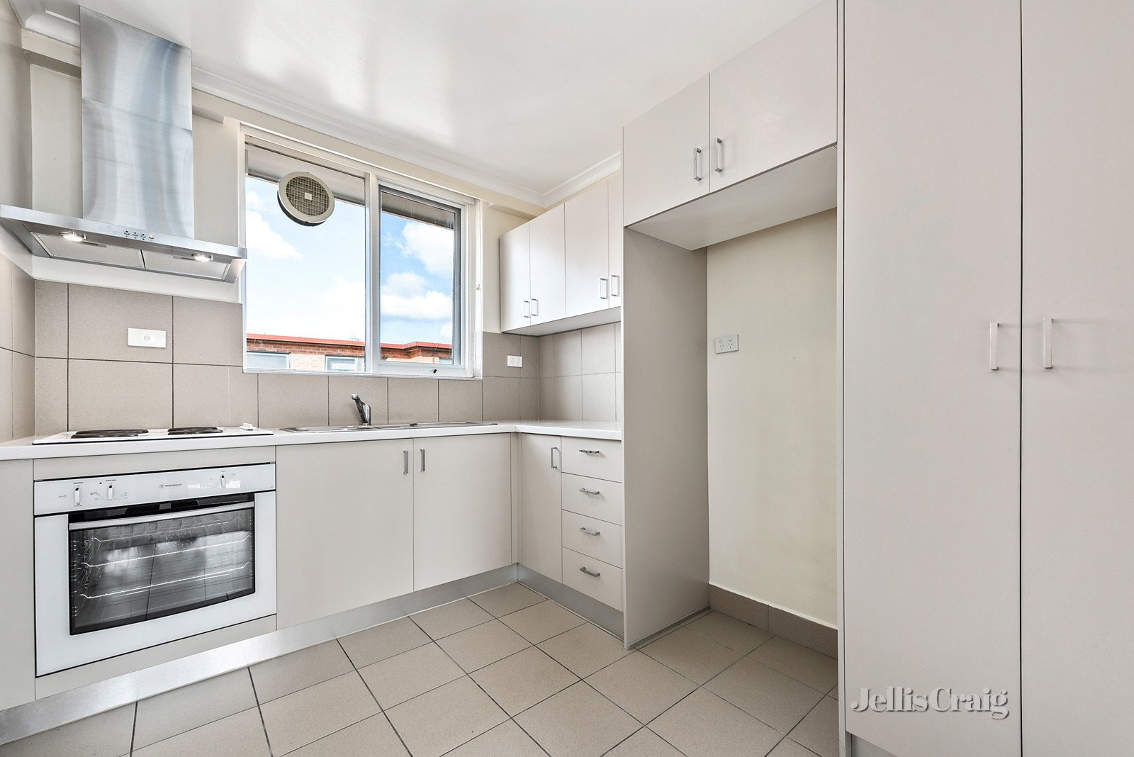 12/614 Moreland Road, Brunswick West image 2