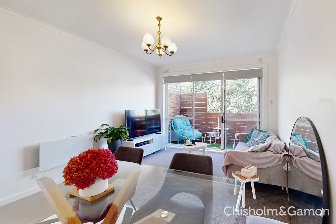 12/63 Ormond Road, Elwood image 1