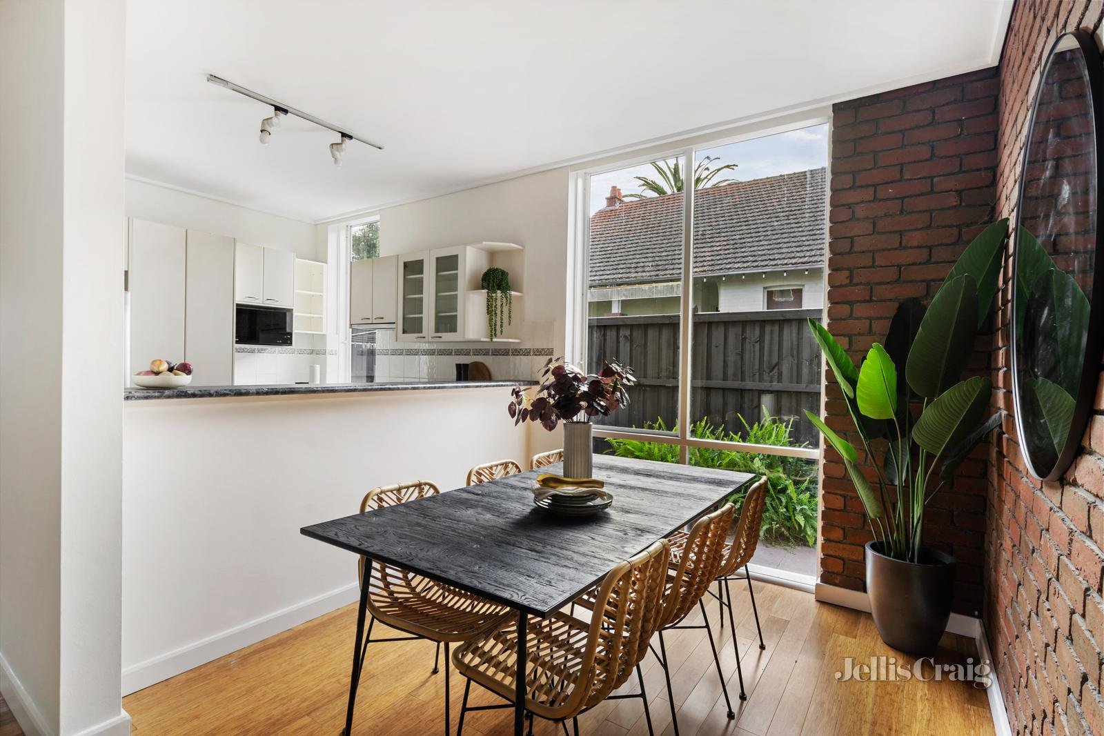 1/265 Barkers Road, Kew image 7