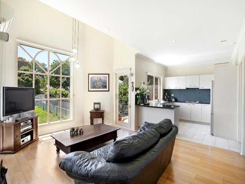12/65 Cotham Road, Kew image 2