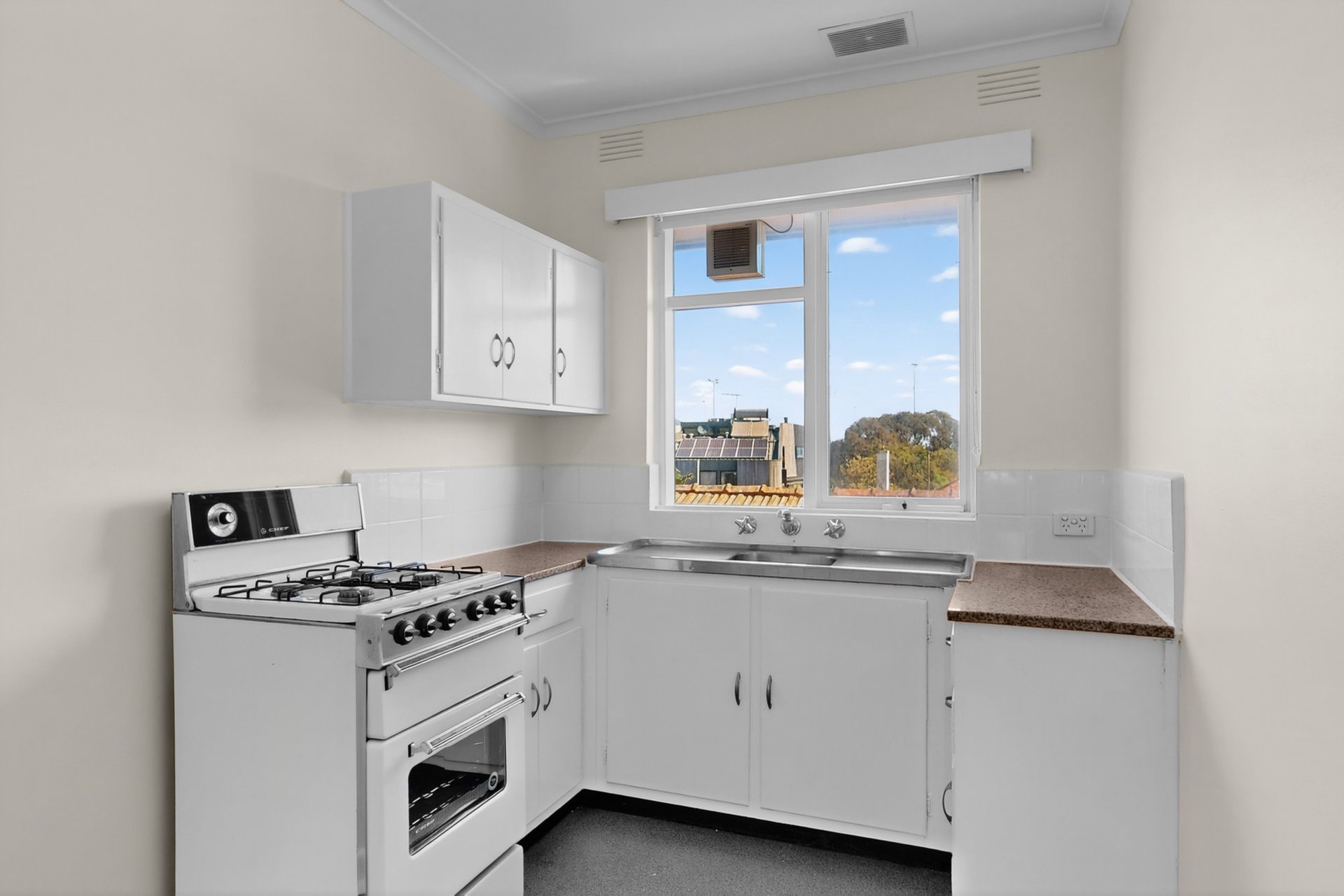 12/66 Foam Street, Elwood image 10