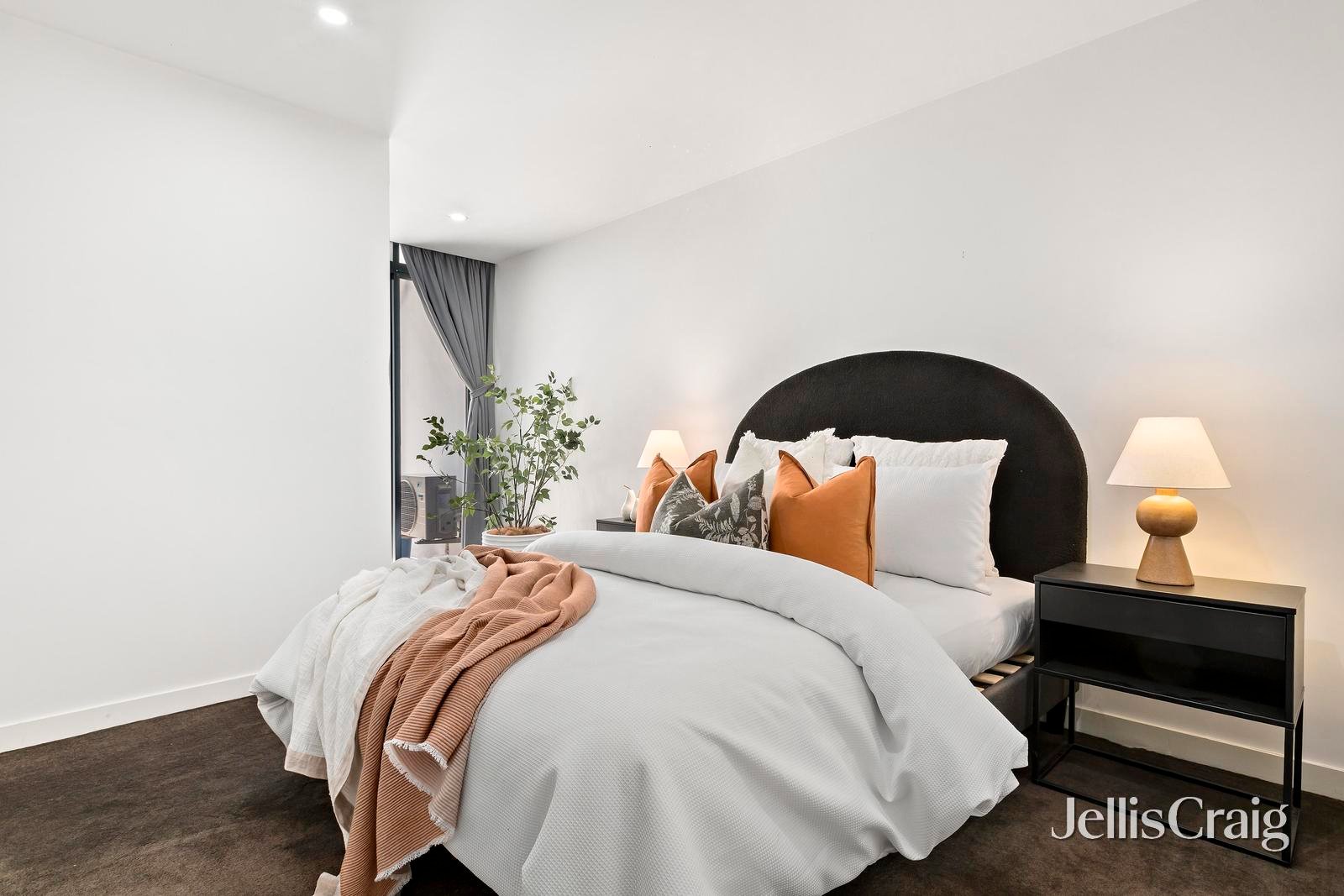 126/68 Mt Alexander Road, Travancore image 7