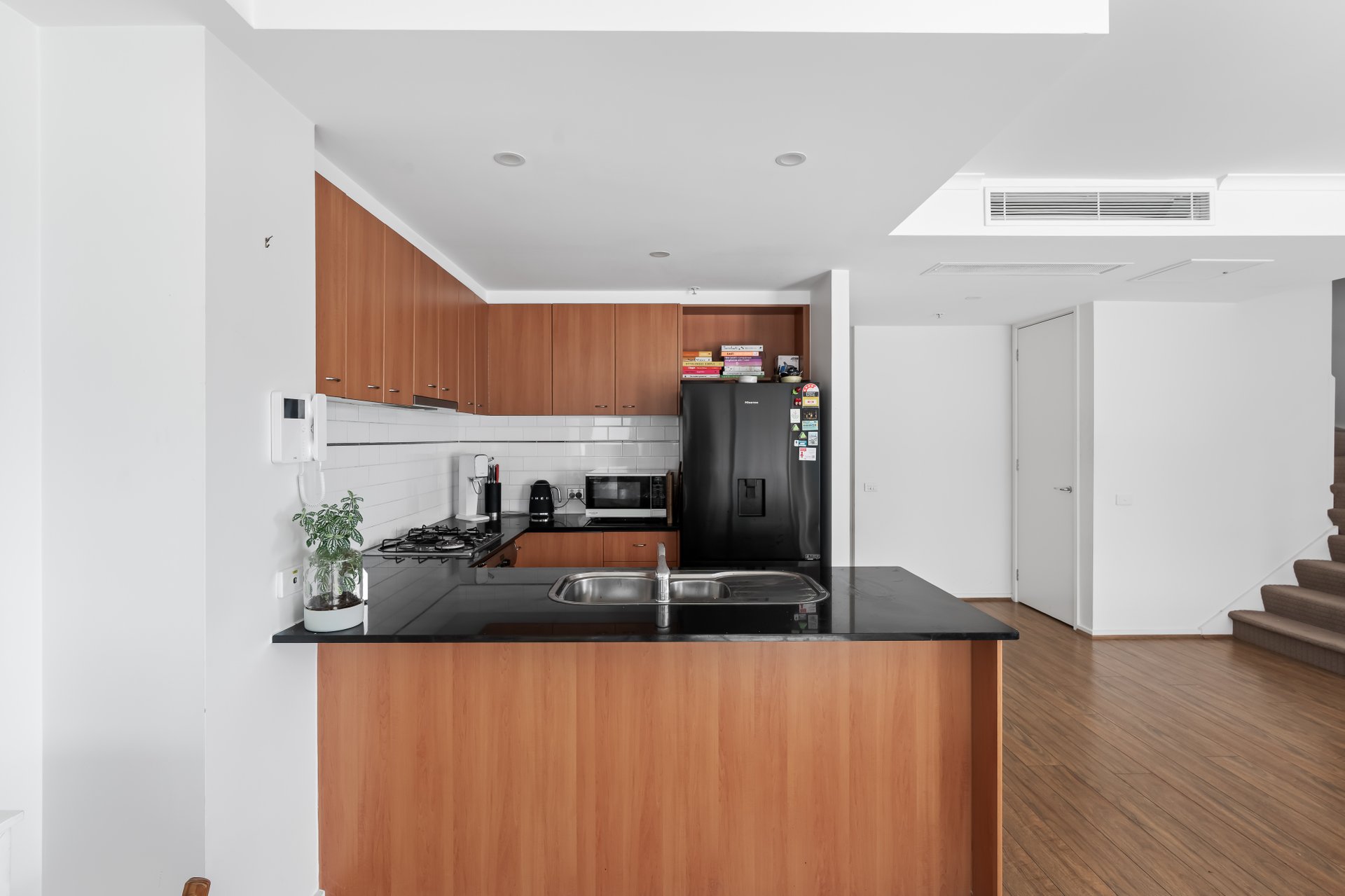 126/69 Dorcas Street, South Melbourne image 5