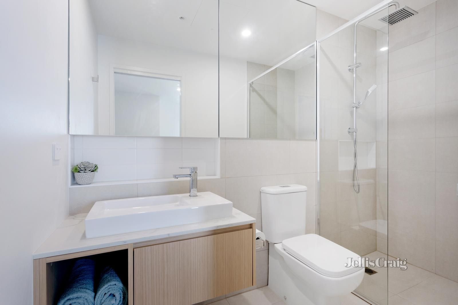 126/801 Centre Road, Bentleigh&nbsp;East image 5