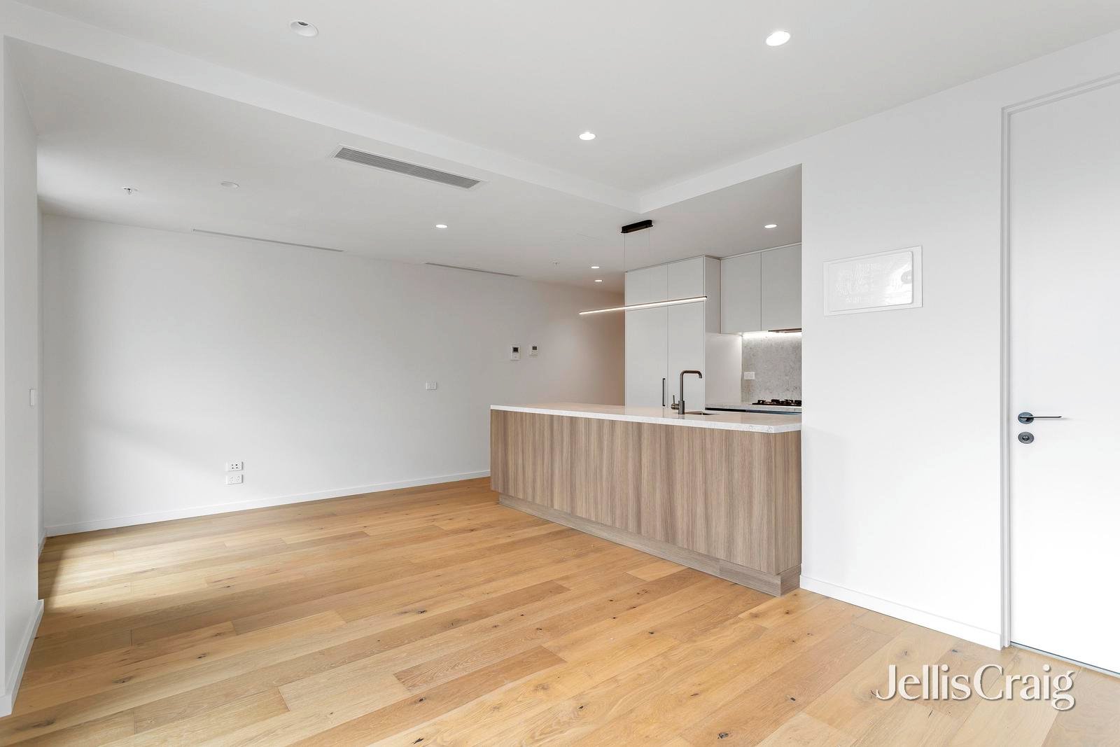 1/27 Aitken Street, Williamstown image 3