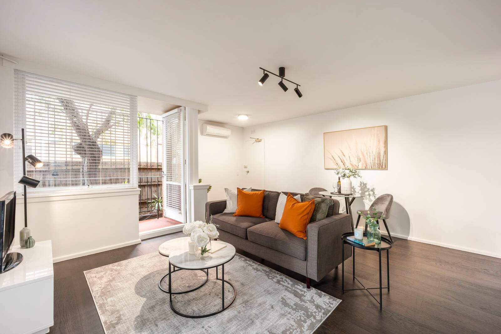 Property Gallery - Main Image