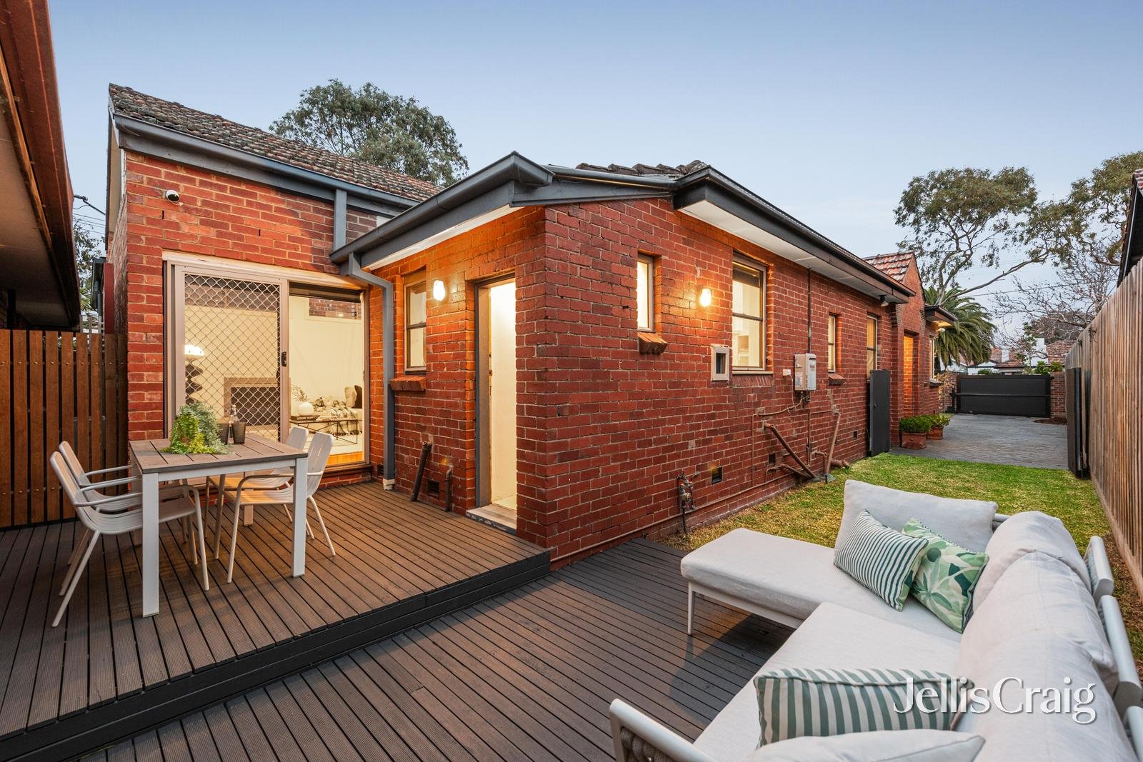 127 Bay Road, Sandringham image 13