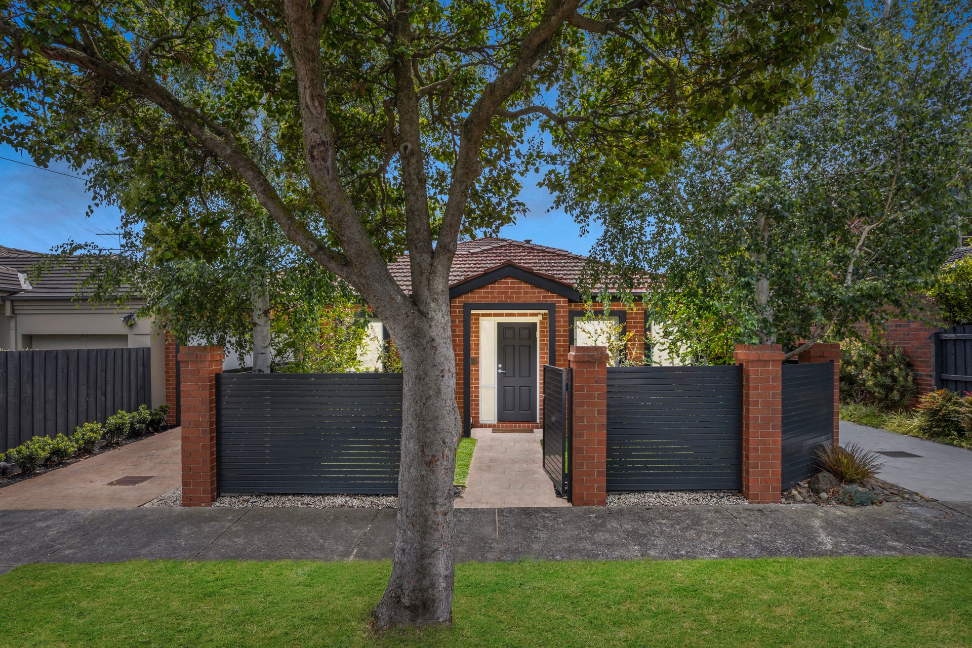 Property Gallery - Main Image