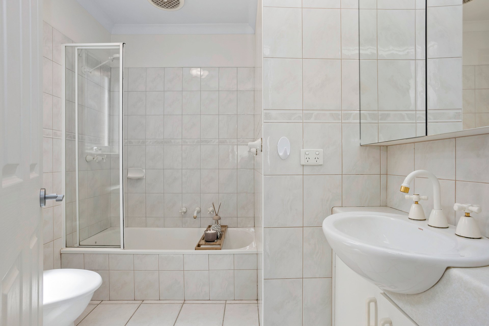 Property Gallery Thumbnail 9