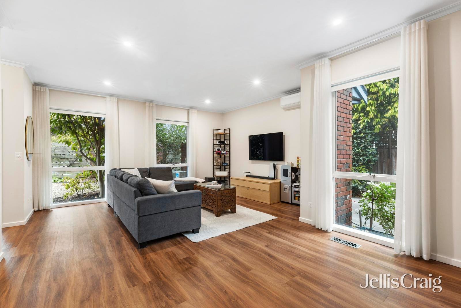1/27 Cratloe Road, Mount&nbsp;Waverley image 3