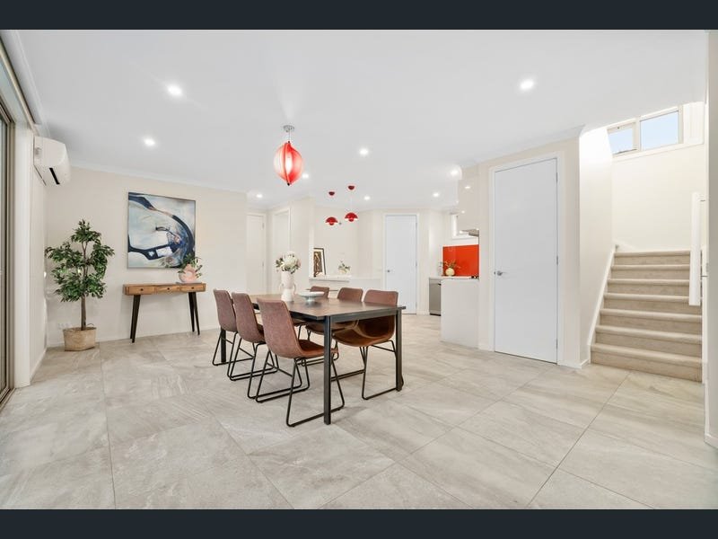 Property Gallery Thumbnail 3