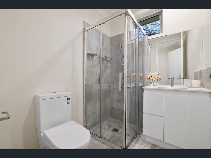 Property Gallery Thumbnail 6