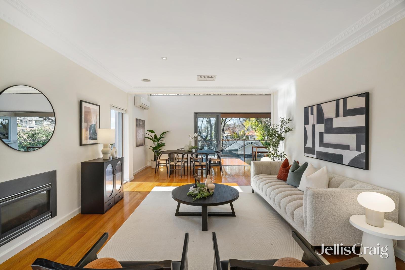 127 Greythorn Road, Balwyn North image 3