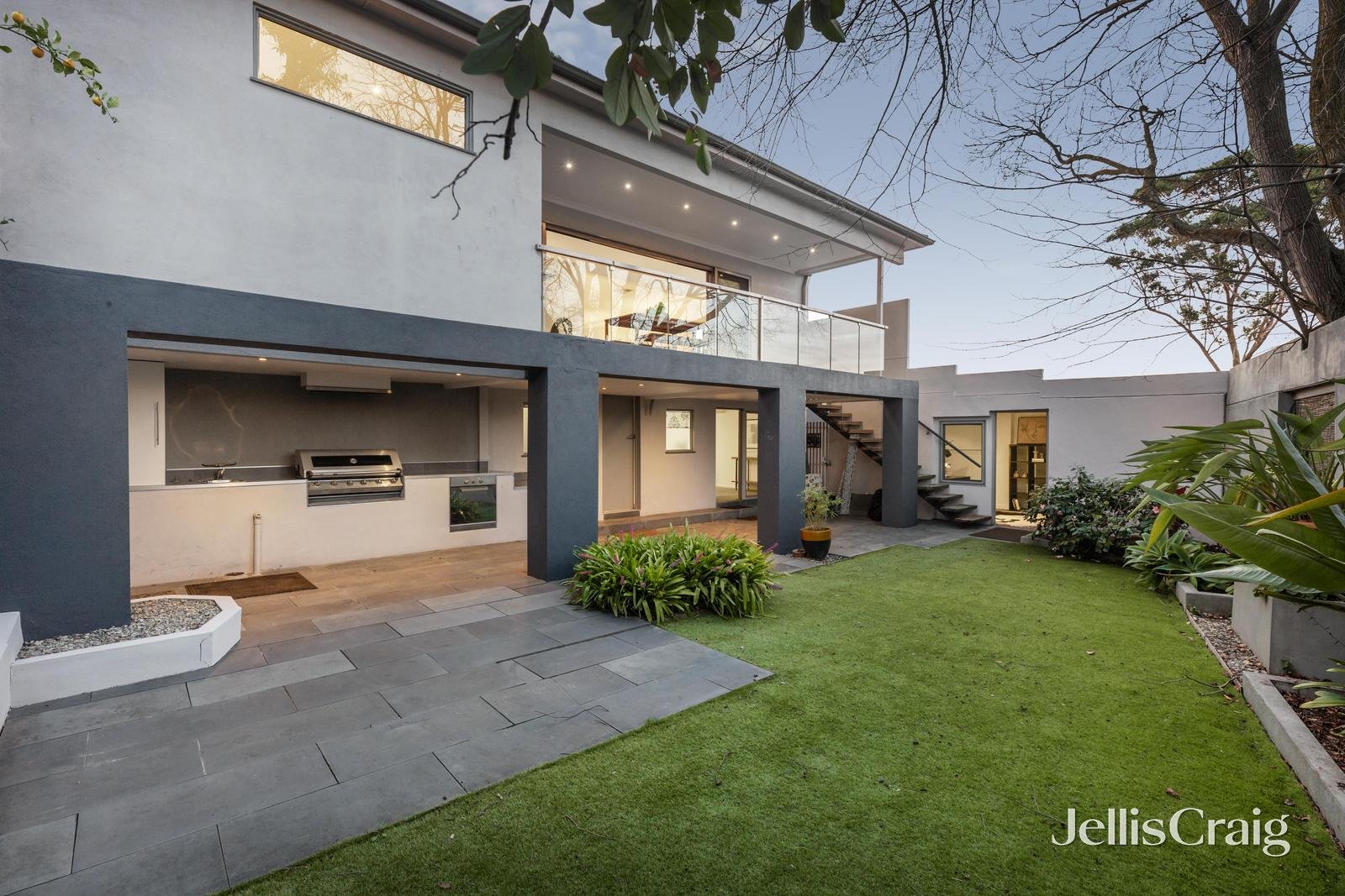 127 Greythorn Road, Balwyn North image 10