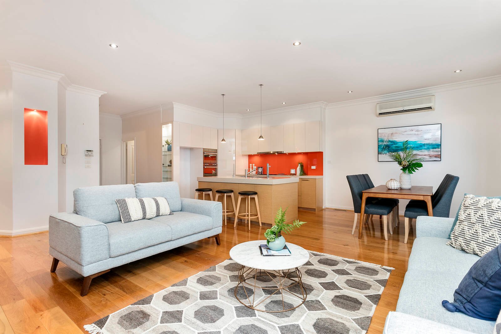 Property Gallery Thumbnail 9