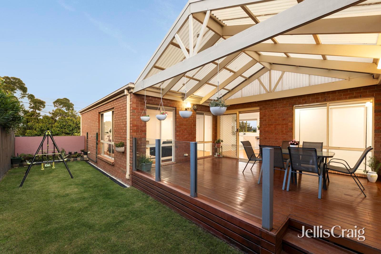 1/27 McKenna Road, Glen&nbsp;Waverley image 2