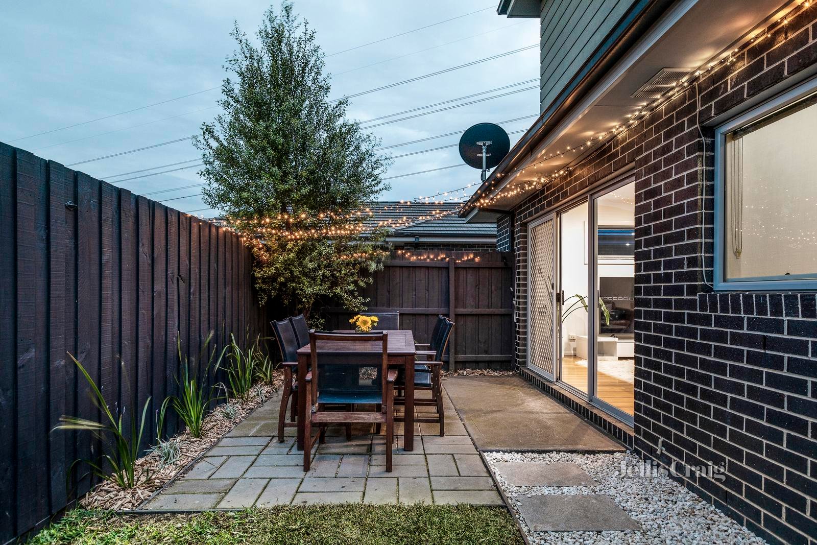 1/27 Neville Street, Keilor East image 3