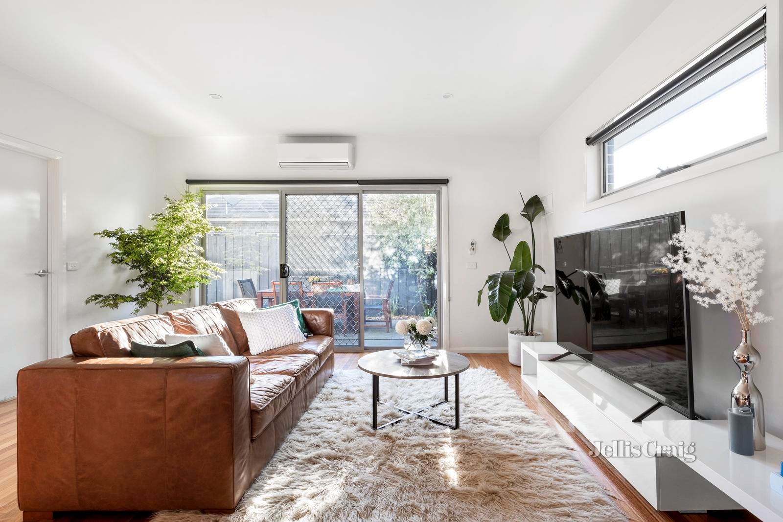 1/27 Neville Street, Keilor East image 4