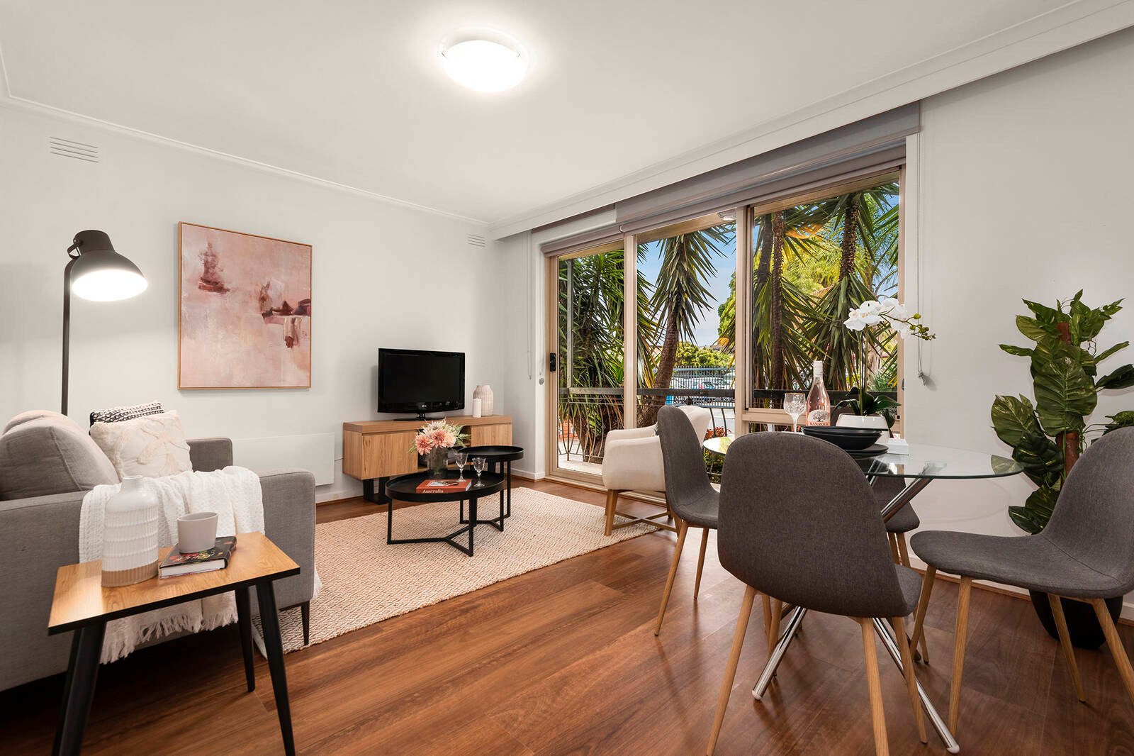 Property Gallery Thumbnail 3