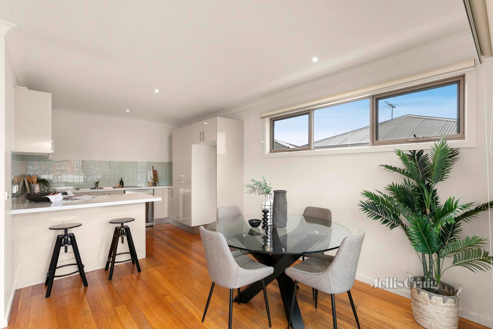 1/27 Sandown Road, Ascot Vale image 4