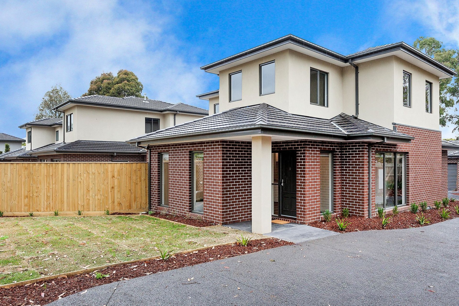 1/27 Silverley Road, Croydon image 1