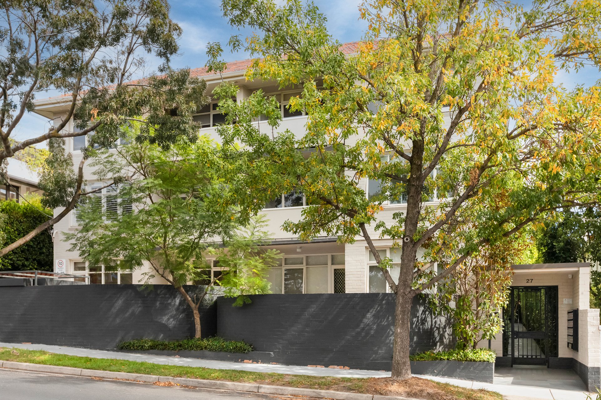 Property Gallery Thumbnail 8