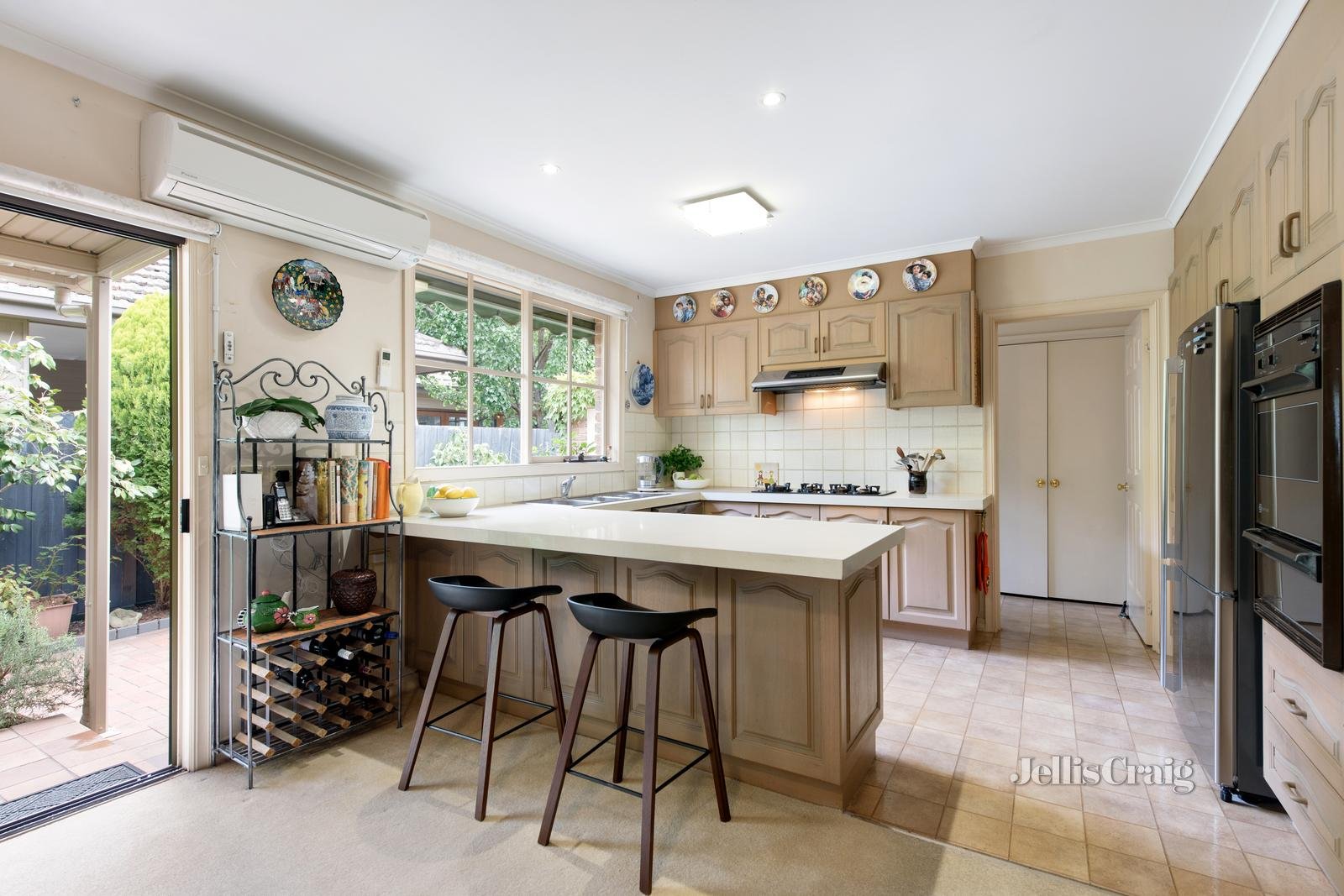 1/27 Wolseley Crescent, Blackburn image 3