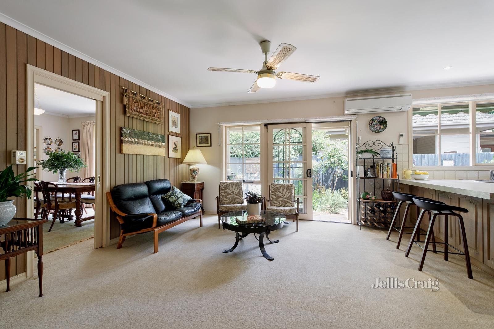 1/27 Wolseley Crescent, Blackburn image 4