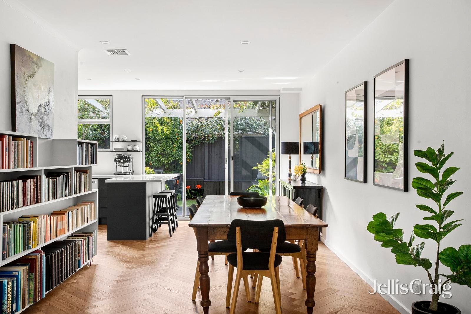 1/272 Nott Street, Port Melbourne image 3