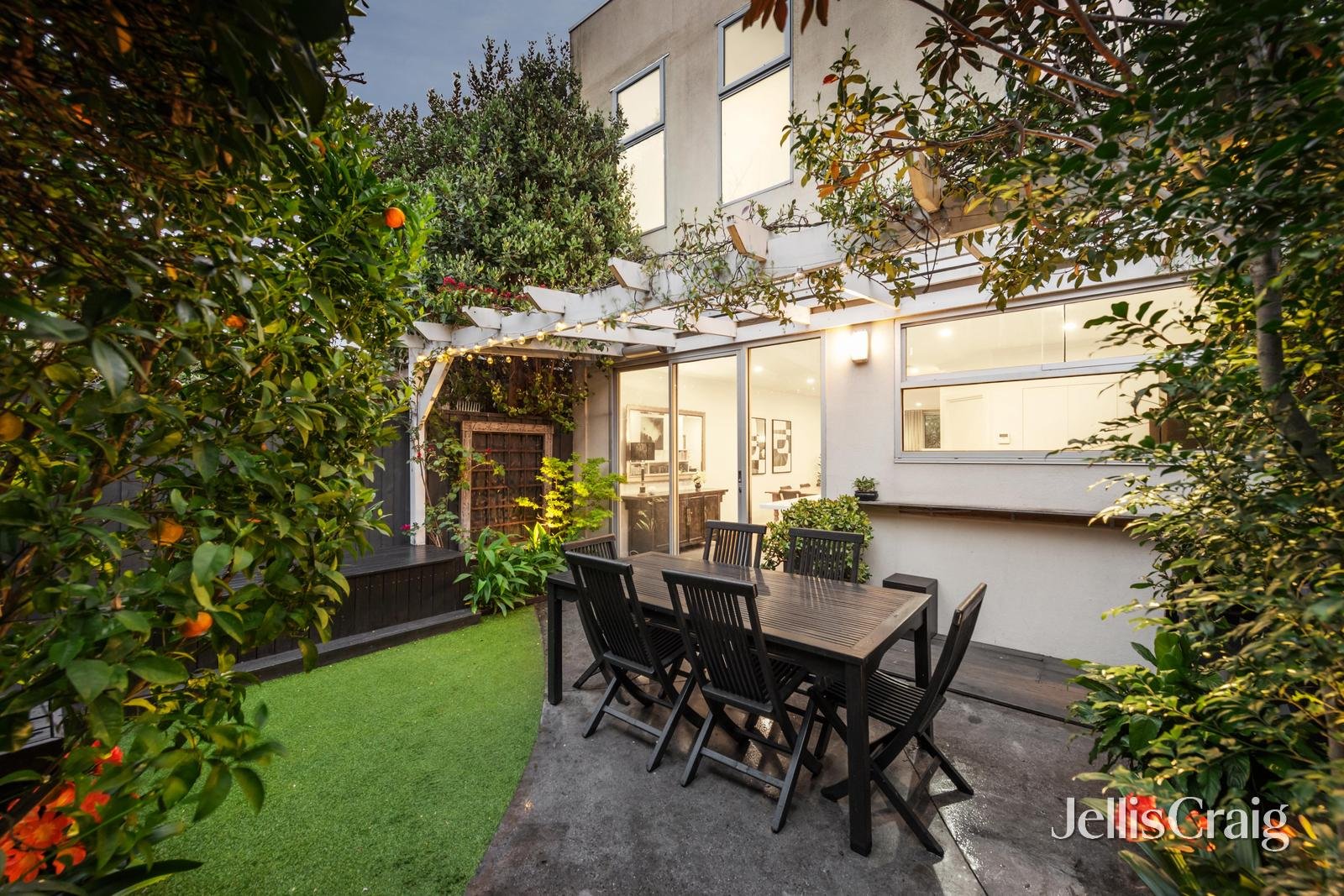 1/272 Nott Street, Port Melbourne image 6
