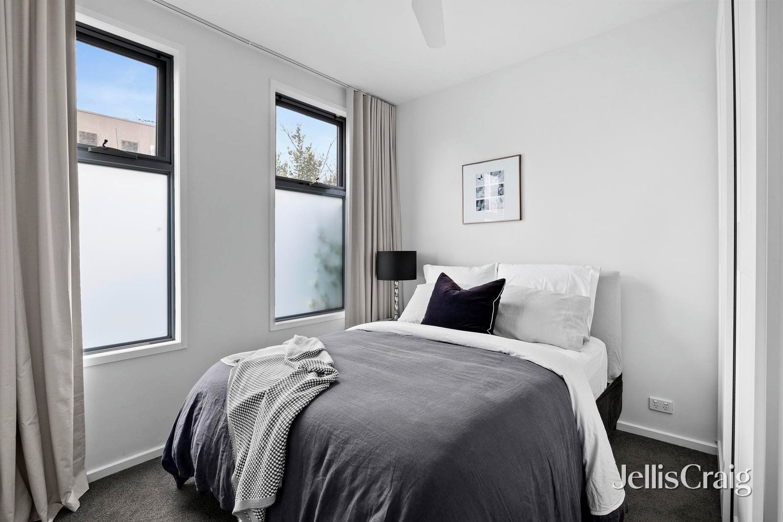 1/272 Nott Street, Port Melbourne image 9