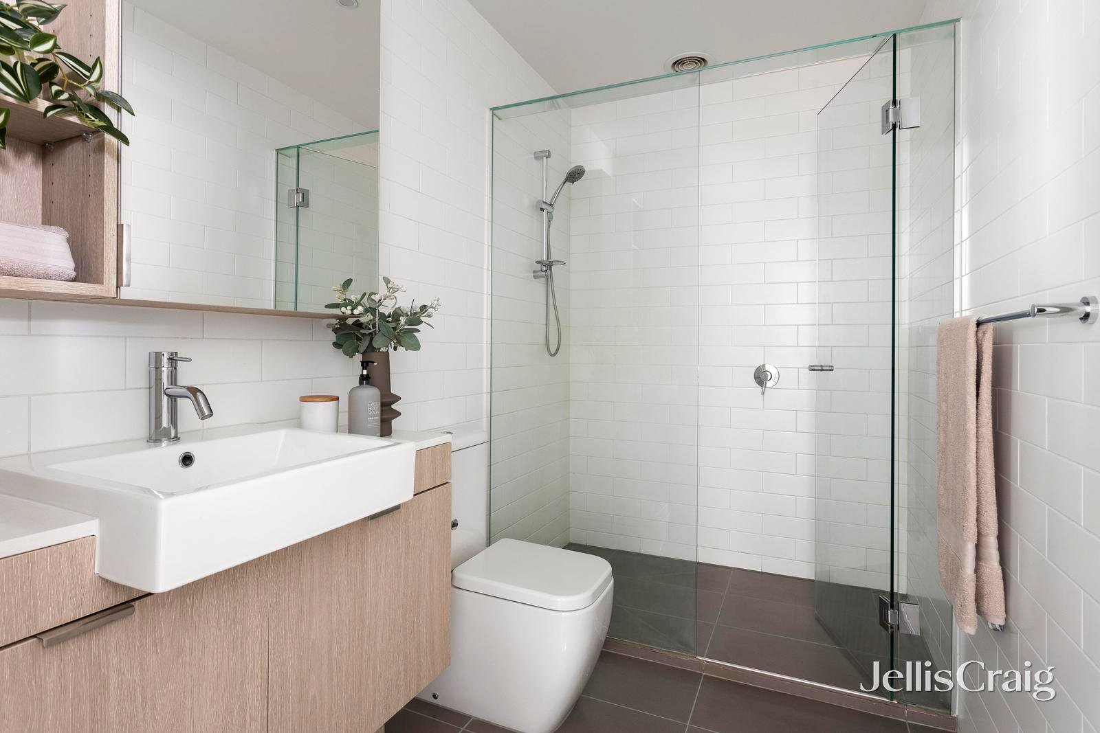 12/74 Darebin Street, Heidelberg image 9