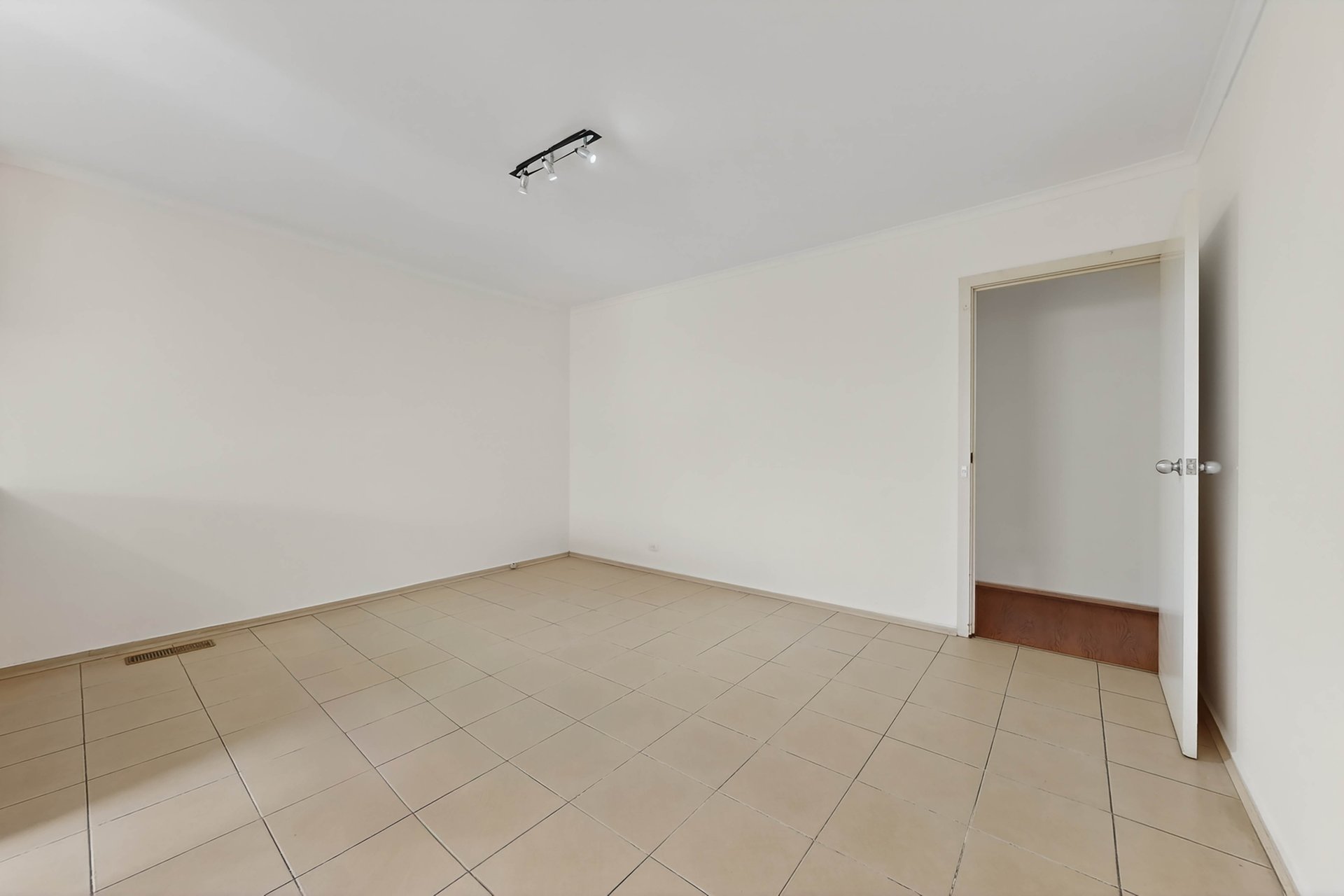 1/274 McKinnon Road, Mckinnon image 11