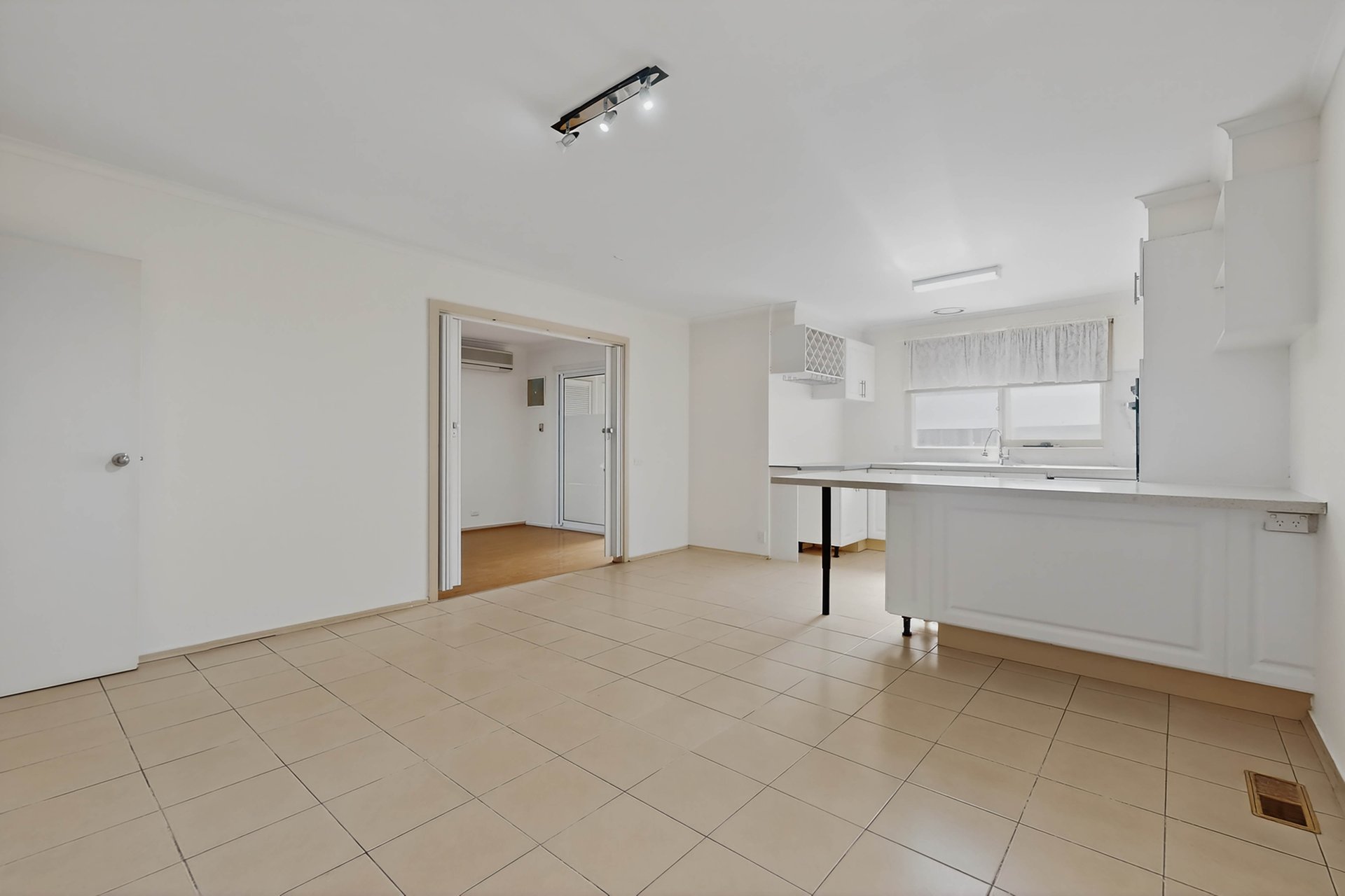 1/274 McKinnon Road, Mckinnon image 8