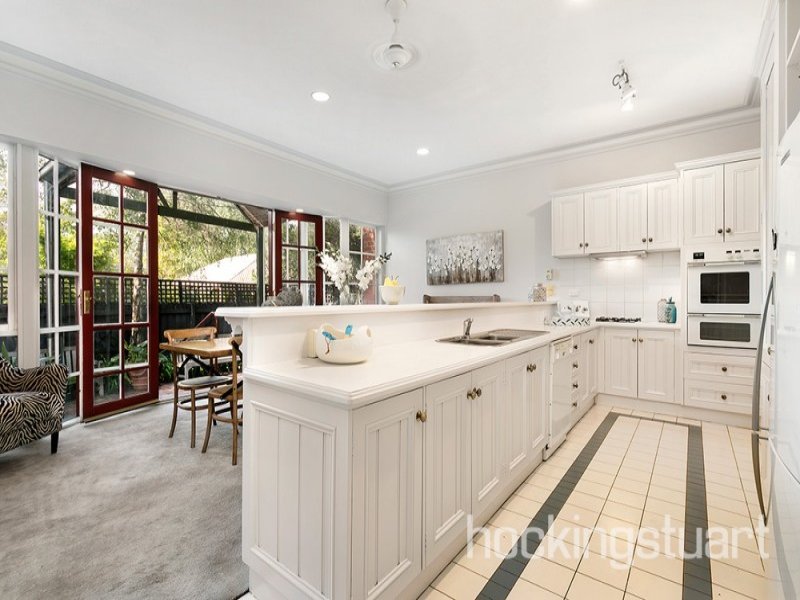 127B Windsor Crescent, Mont Albert image 4