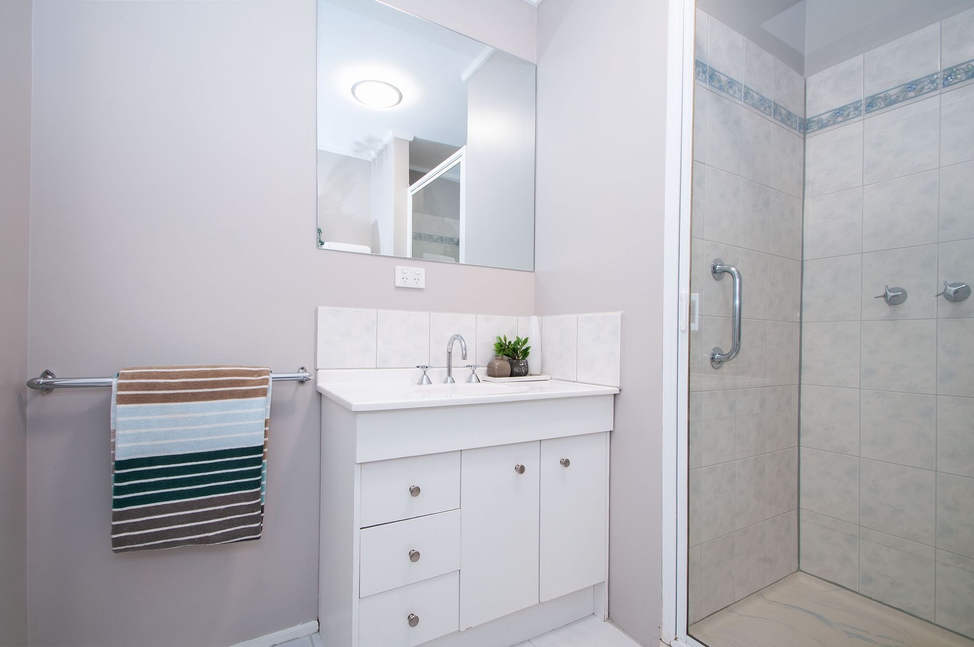 12/8-12 Landale Avenue, Croydon image 7