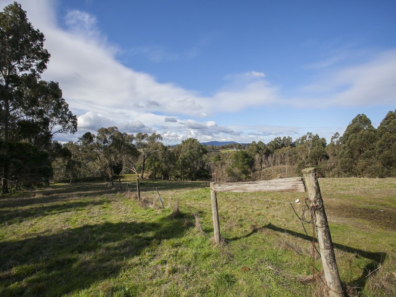 128 Brysons Road, Warrandyte South image 16