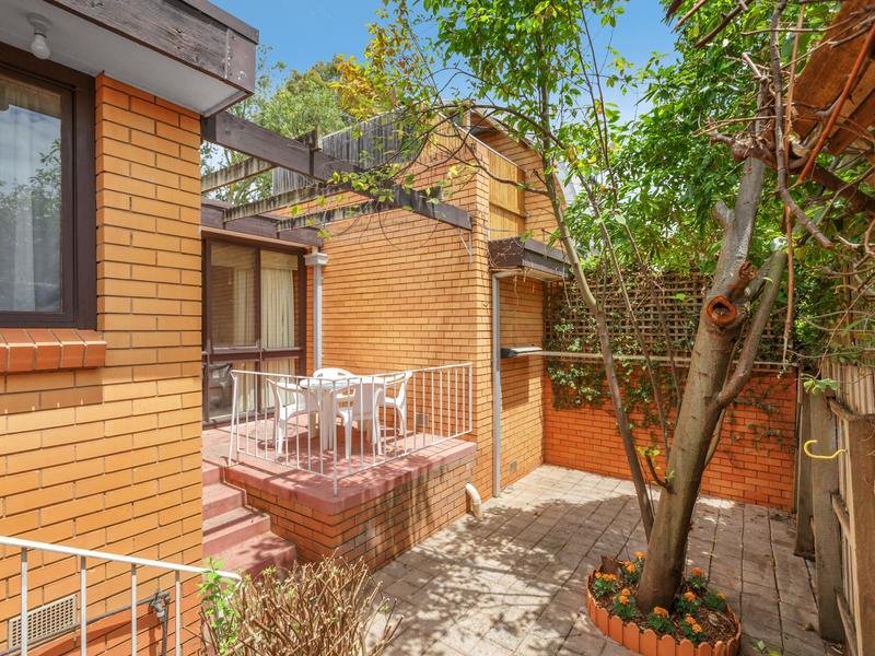 1/28 Clyde Street, Surrey Hills image 1