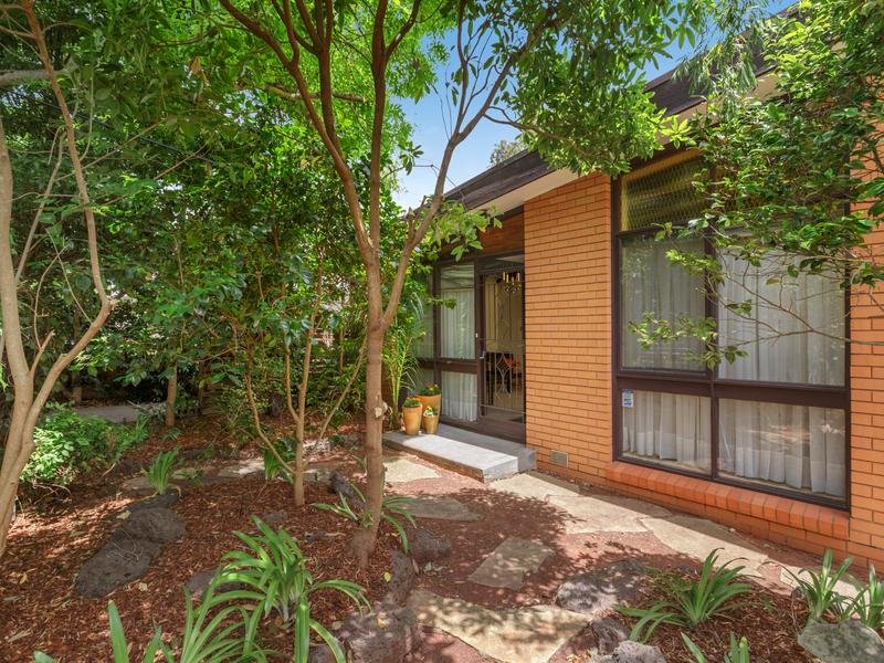 1/28 Clyde Street, Surrey Hills image 2