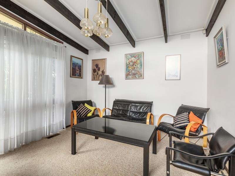 1/28 Clyde Street, Surrey Hills image 4
