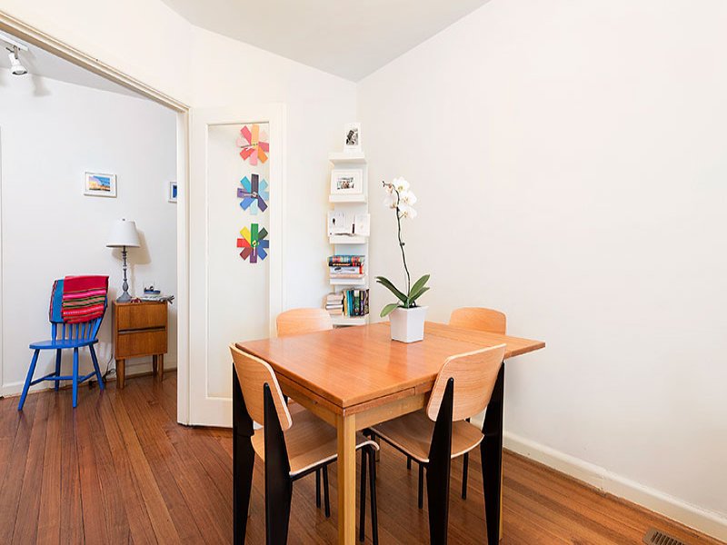1/28 Docker Street, Elwood image 2
