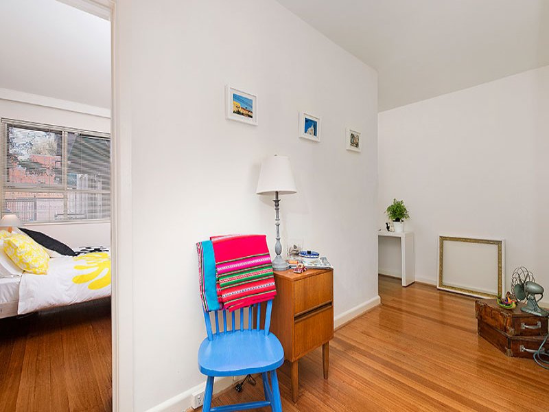 1/28 Docker Street, Elwood image 6