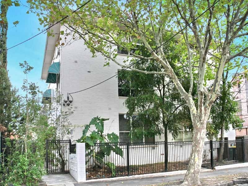 1/28 Docker Street, Elwood image 8