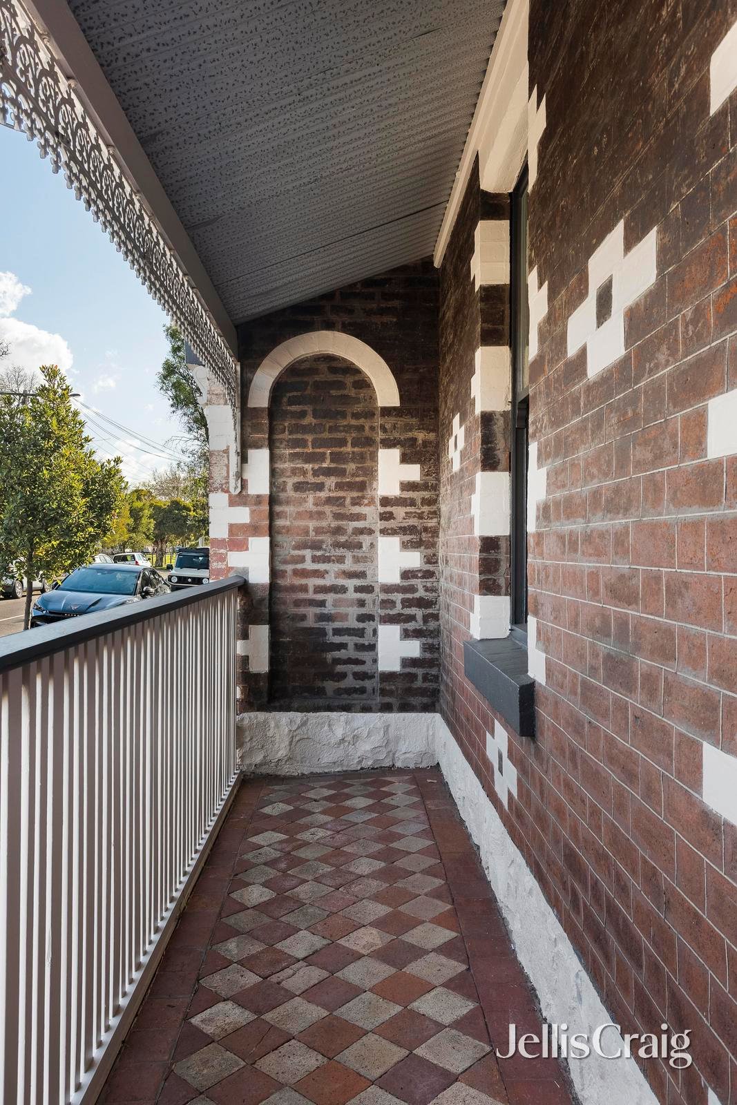 128 Gold Street, Brunswick image 2